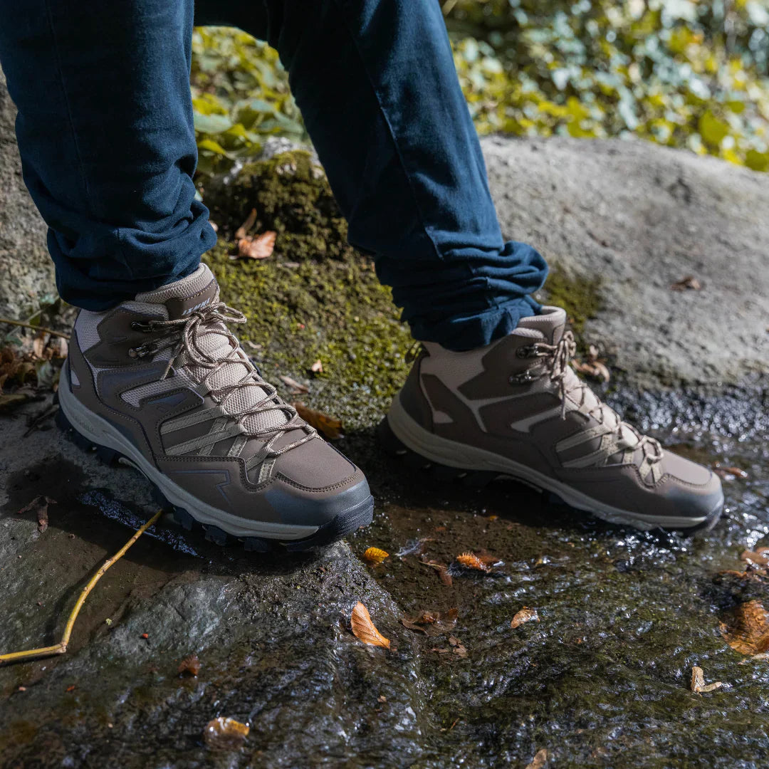 Avery | Lightweight Unisex orthopaedic outdoor shoes